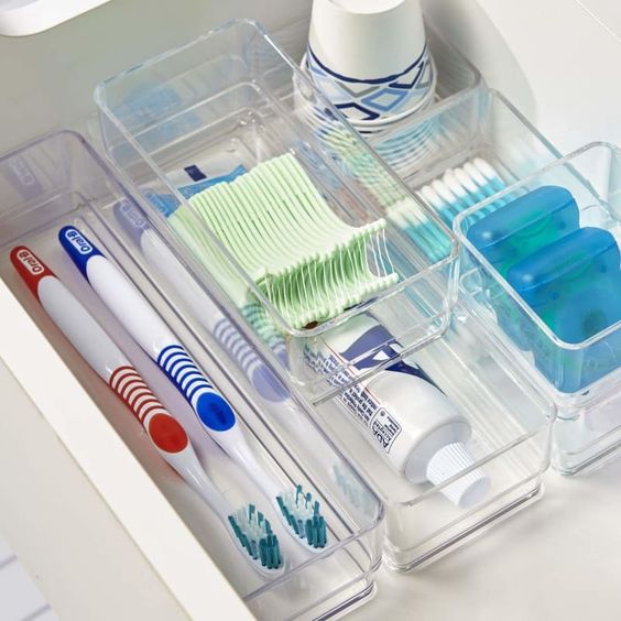 Bathroom drawer organization