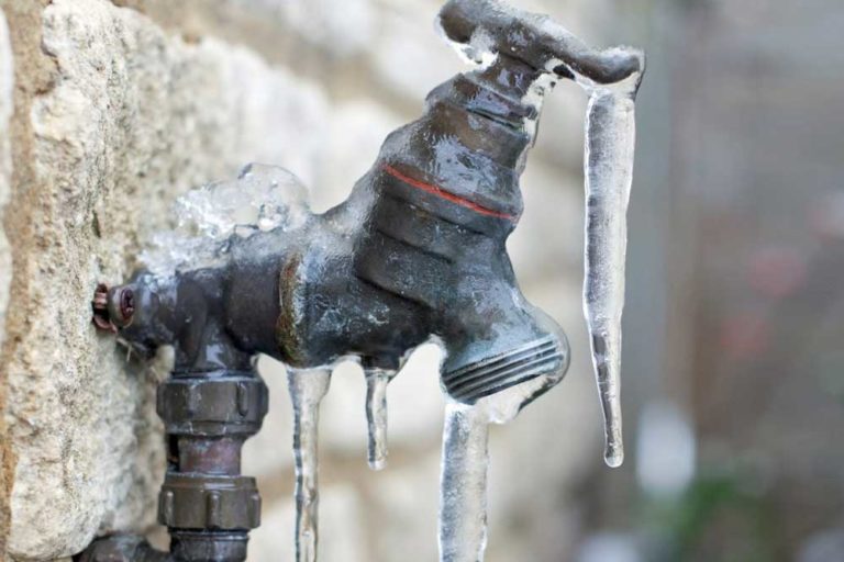 How to Winterize Outdoor Faucets (With Easy Alternatives!)