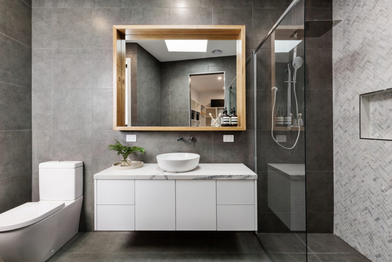 2021 bathroom trends floating vanity