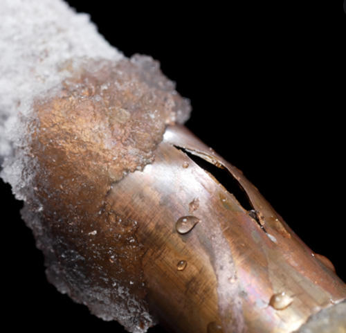winterization vs insulation - frozen copper pipe burst open