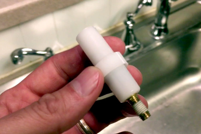 What Is A Faucet Diverter Valve (And How Do You Clean It)?