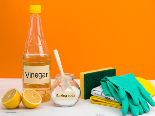 baking soda vinegar removes slow drains