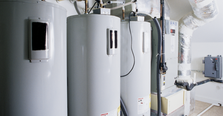Traditional VS. Tankless Water Heater